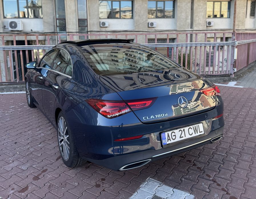 Mercedes CLA 180 / Automat / Distronic / Panoramic