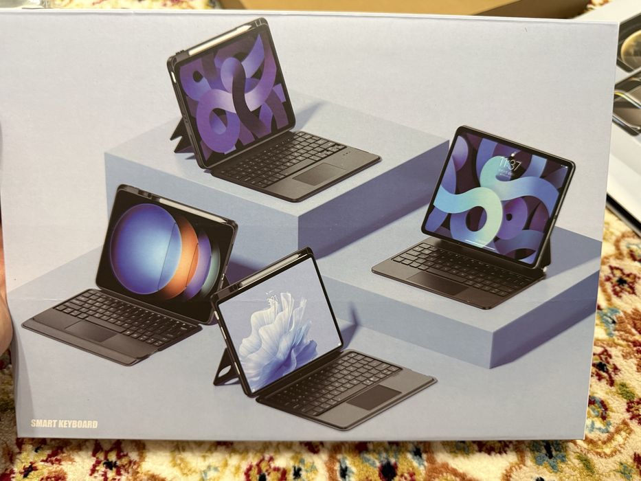 Клавиатура-чехол для Samsung Galaxy Tab A9+