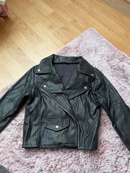 Дрешки  за момиче 116/128