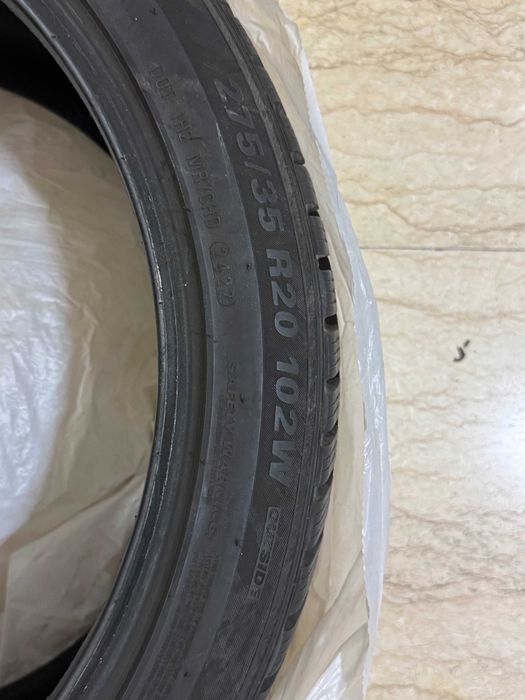 Set 4 anvelope iarnă KUMHO aproape noi – 2x 275/35 R20 + 2x 245/40 R20