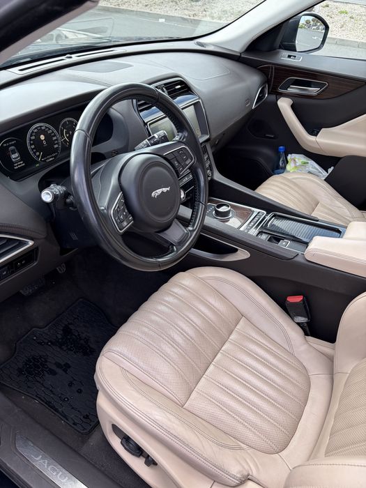 Jaguar F-Pace 2.0d 4WD 2016