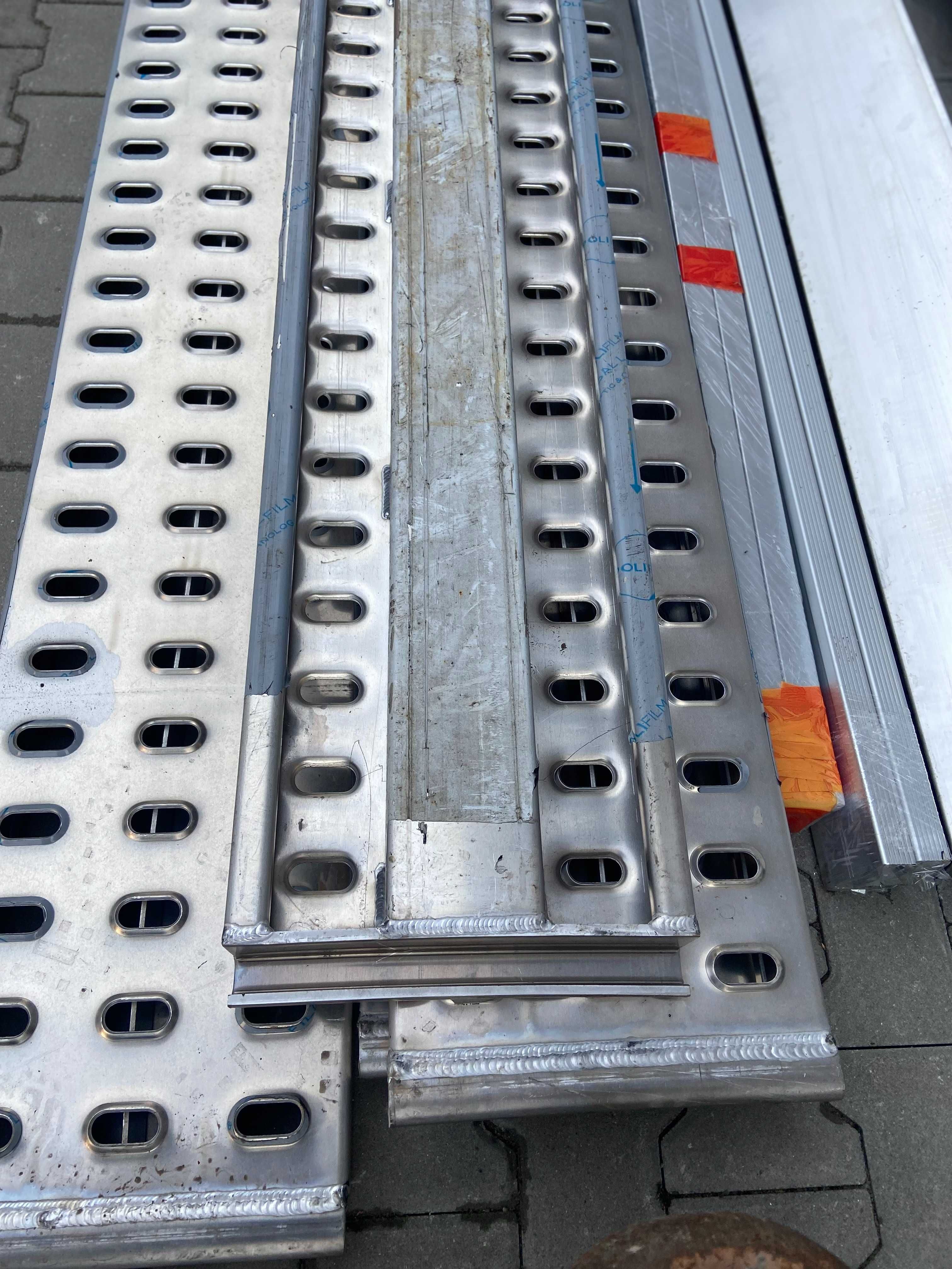 tabla perforata aluminiu pentru platforme 4 mm