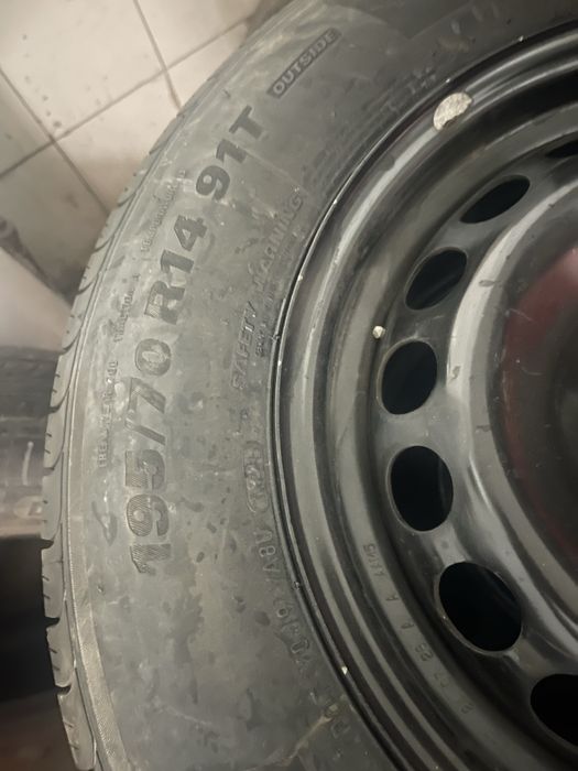 195/70/R14 Kumho balon sotiladi