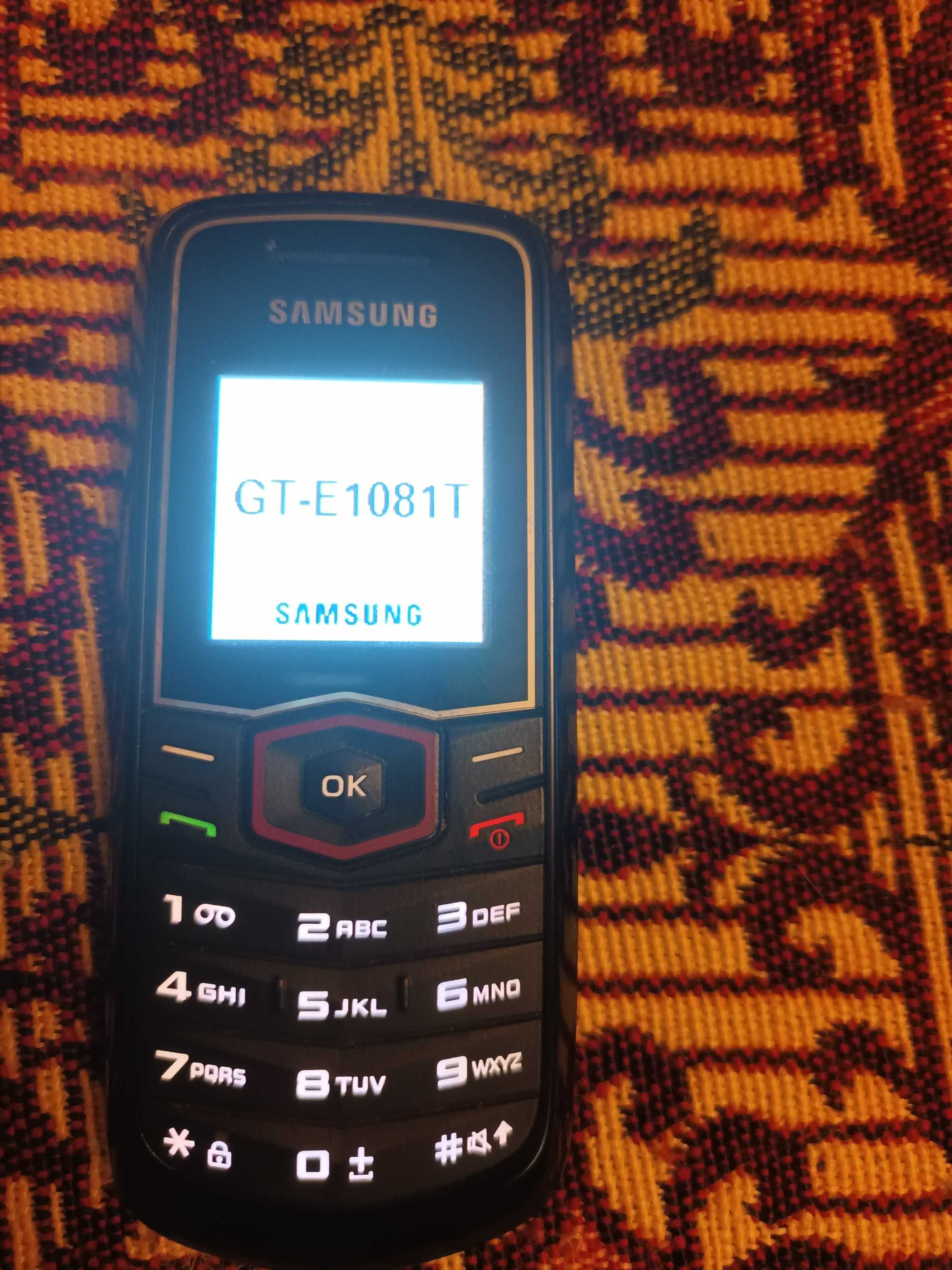 Продавам Samsung GT-E1081T