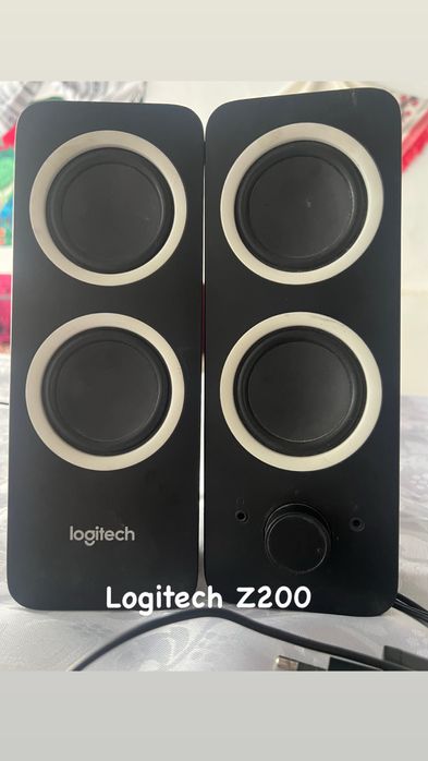 Pachet (Unitate, Monitor, casti, mouse, tastatura, boxe)