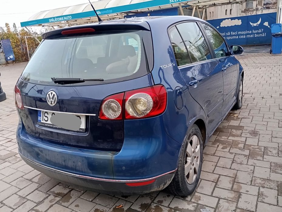 Vând Golf plus 5 1.9