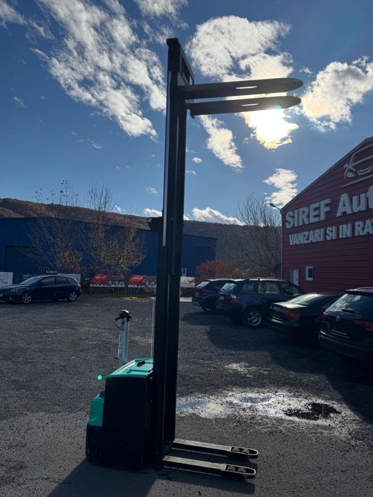 Stivuitoare ,Lize electrice Mitsubishi