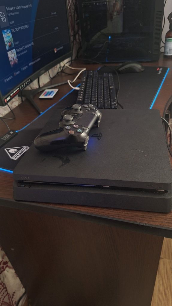 Vand ps4 slim 500GB