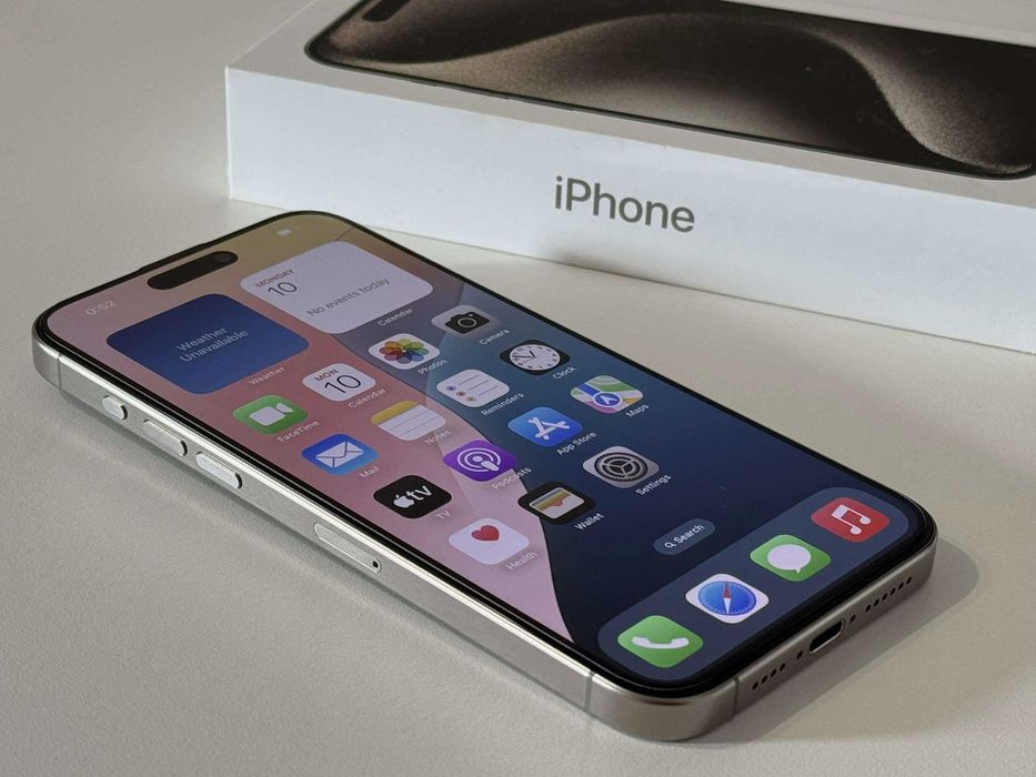 Бартер! Като Нов! iPhone 15 Pro Max Natural Titanium (Сив)