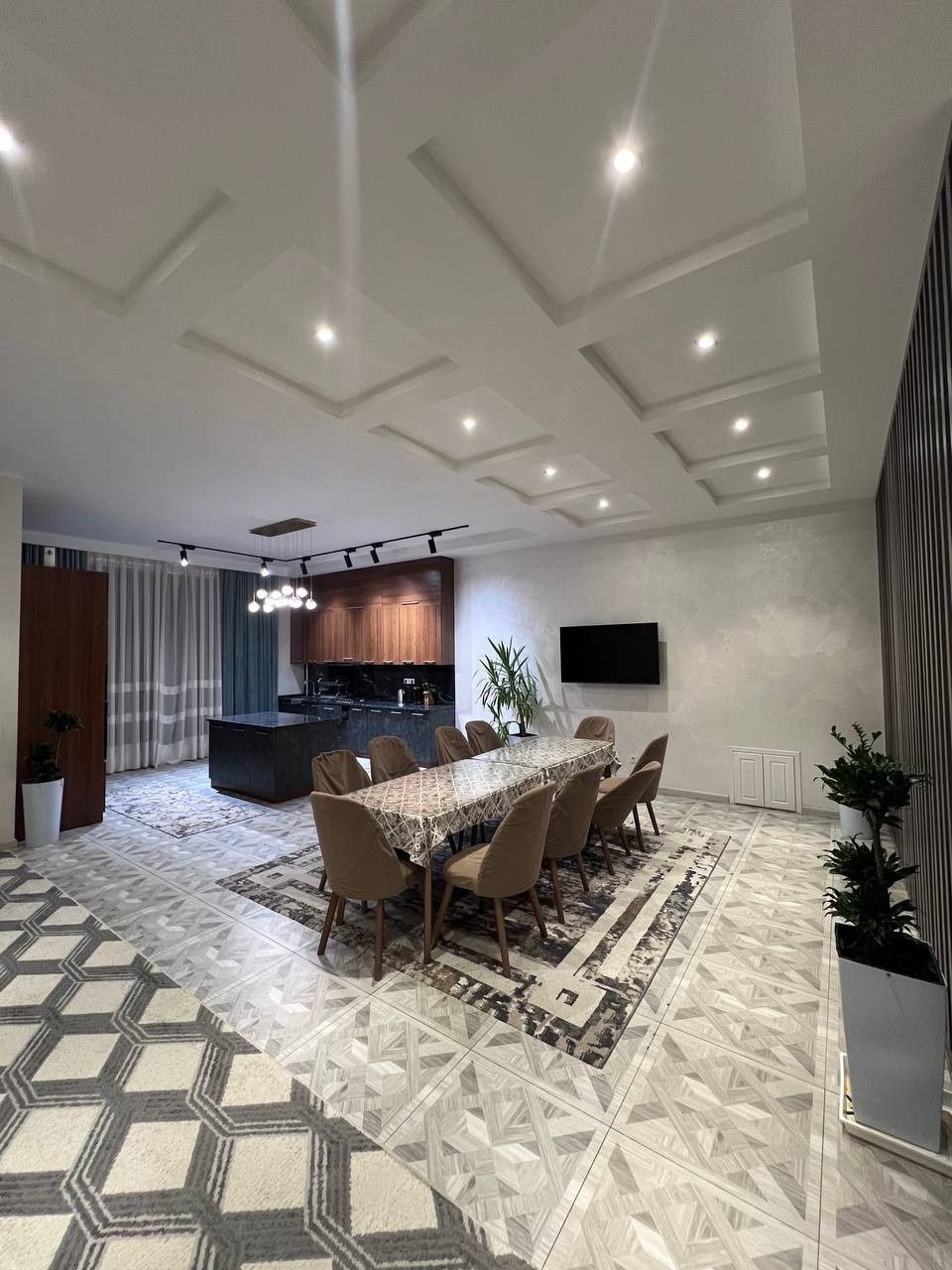 Оилавий ва дўстлар учун «TRIO LUXURY VILLAS-2» 20 кишилик