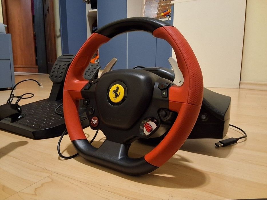 Thrustmaster Ferrari 458 Spider Чисто нов!
