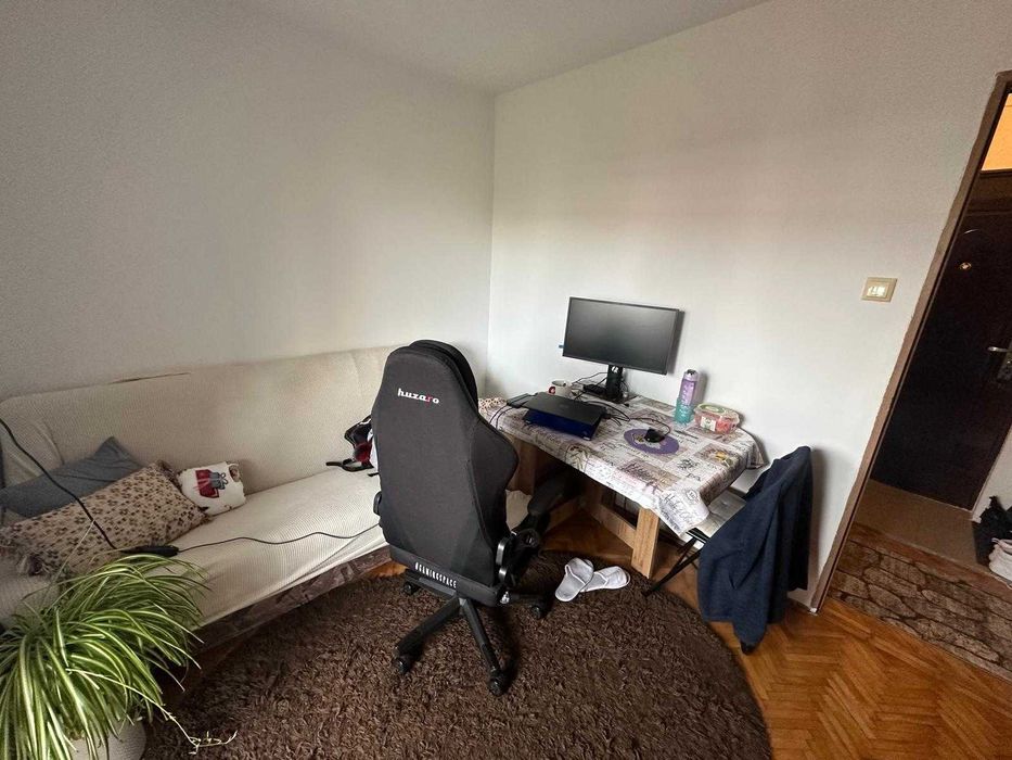 PF inchiriez apt 2 camere - str Tribunul Vladutiu