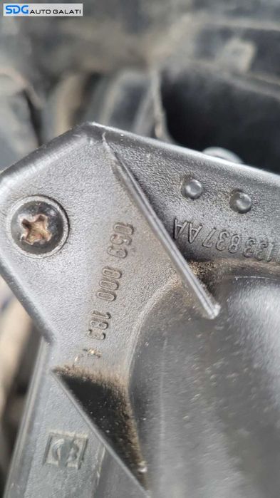 Corp Carcasa Filtru Aer Audi A4 B7 2.5 TDI V6 BDG 2005 - 2008 Cod 059133837AA 059000183A [C1945]