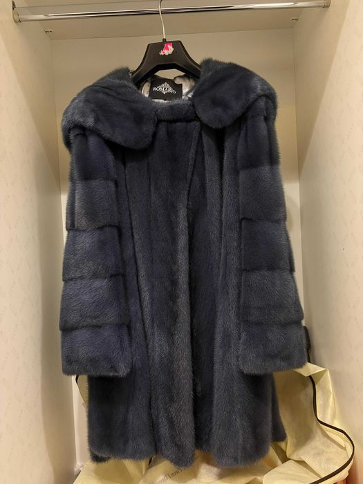 Норковая шуба с капюшоном - мех сага премиум - синий цвет