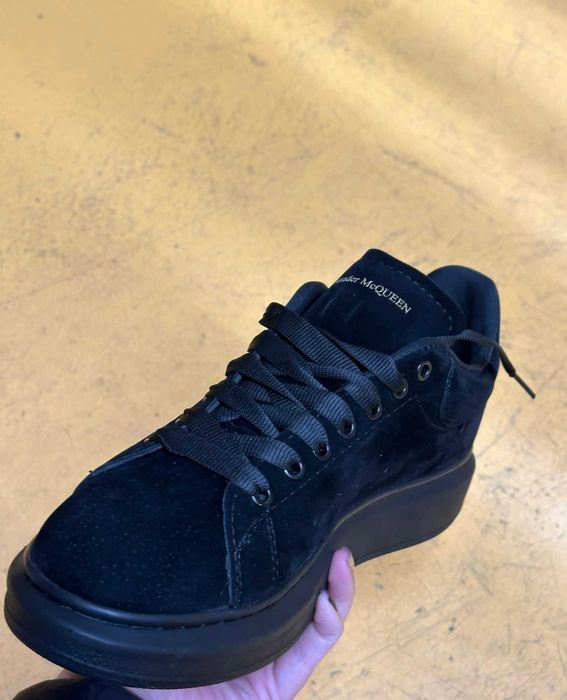 Adidasi din catifea negri McQueen dama si barbati