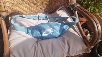 Чанта Nike HERITAGE SWOOSH 45.00 лв.