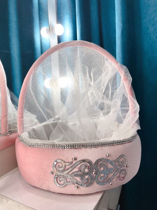 Продам две корзины на тойбастар