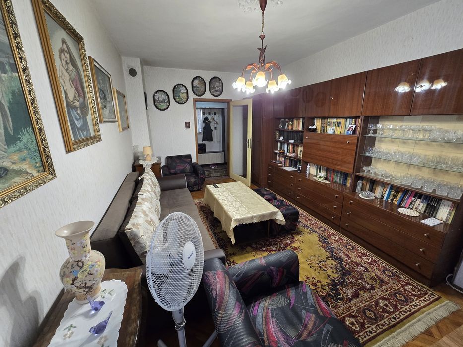 Апартамент в централната част на гр. Казанлък