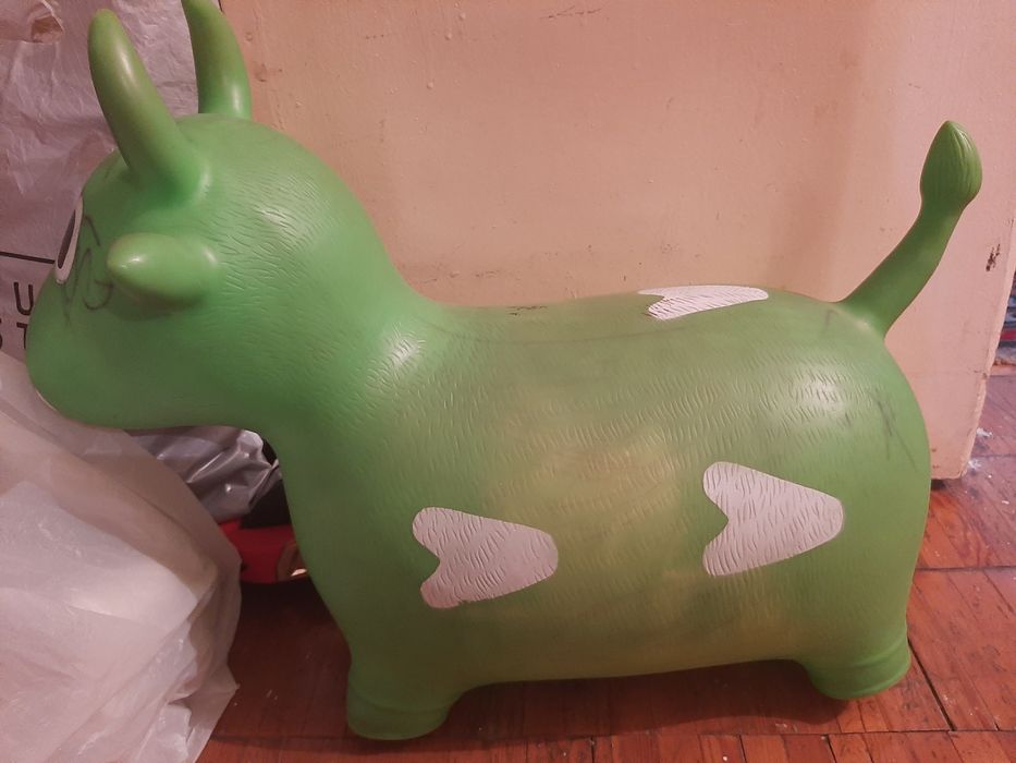 Резиновая корова
