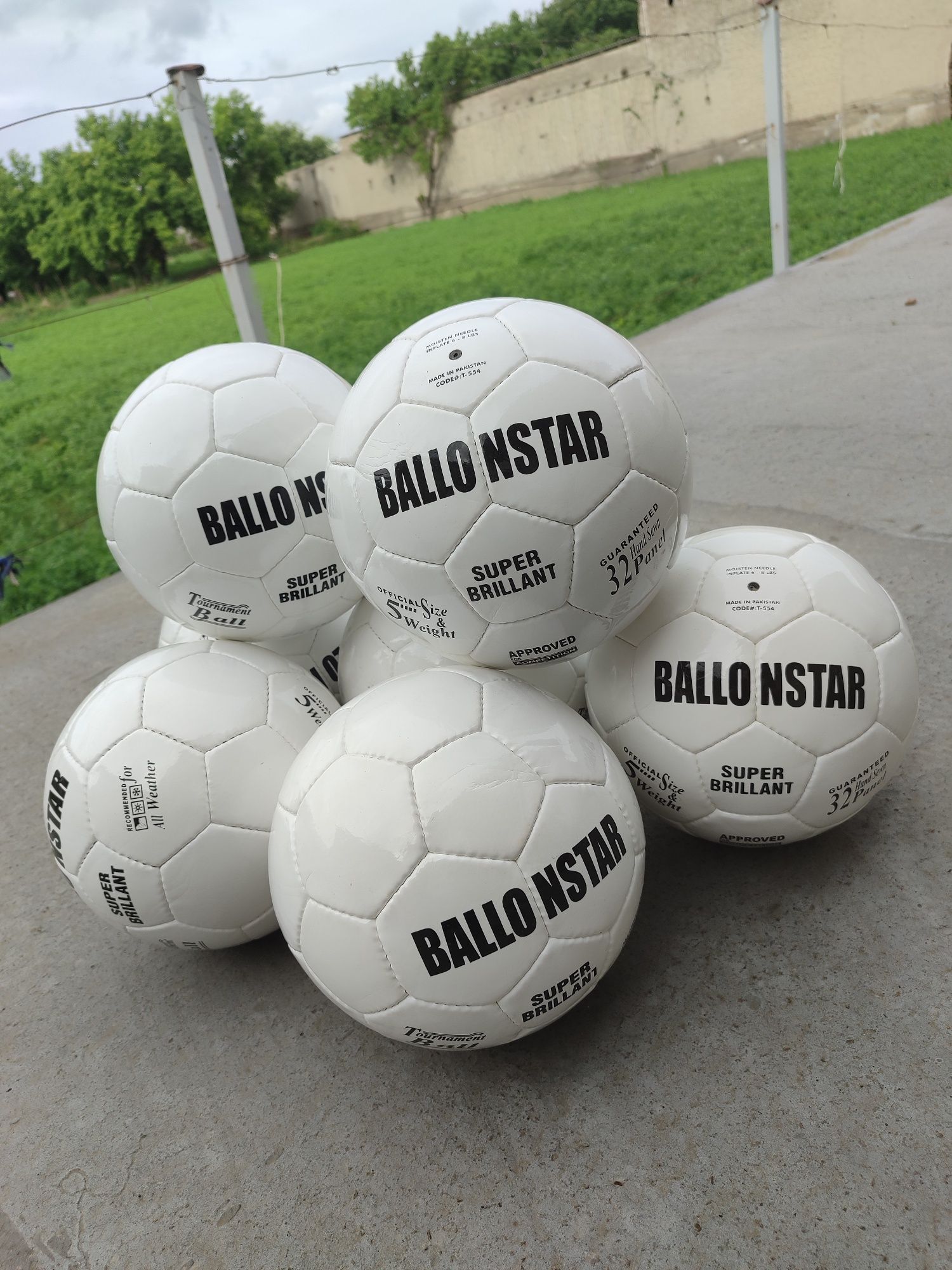 Assalomu aleykum maydon koʻrmagan fudbol topilar sotiladi  sifatli