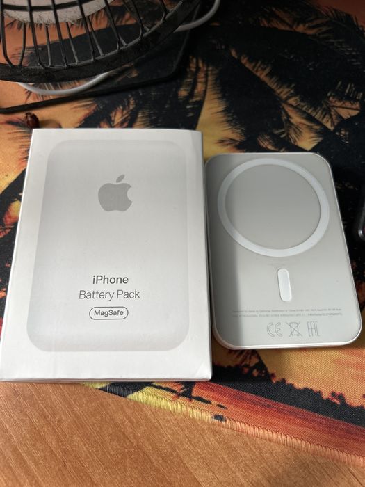 Повер банк для Айфона Battery Pack