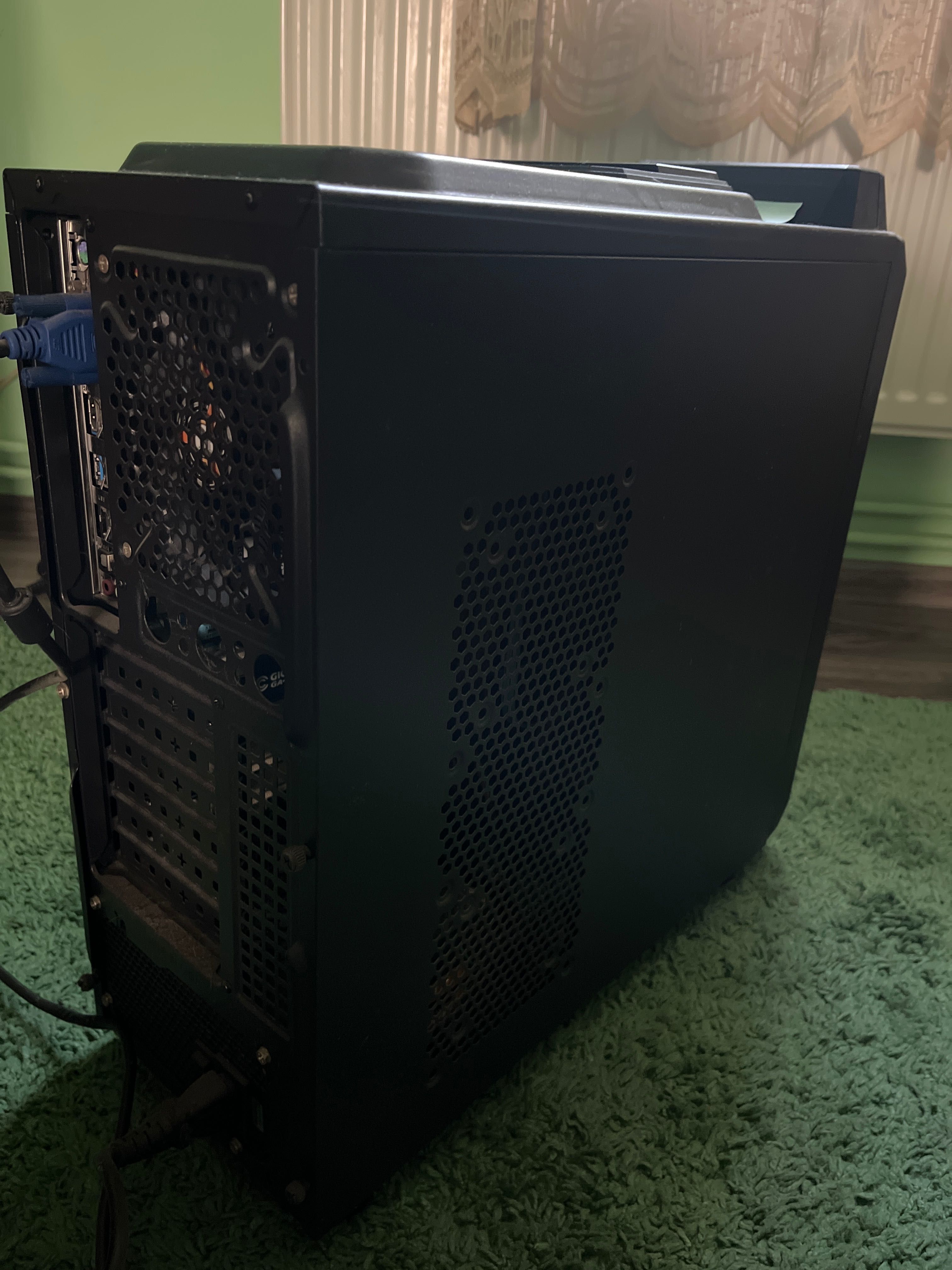 Monitor plus pc de vanzare