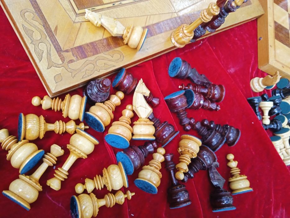 Подарочные Шахматы и нарды Ящик 60 См  перламутр натуральный  мозаика