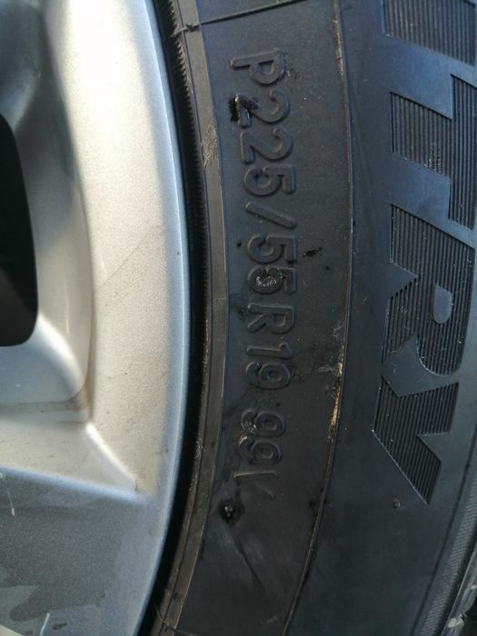 Гуми 225 55 19 toyo