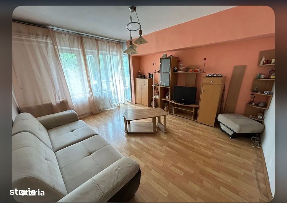 Apartament 4 camere de vânzare metrou Lujerului