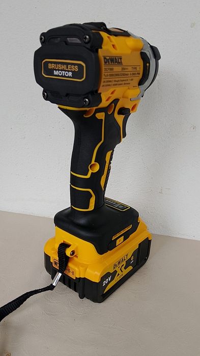 Autofiletanta impact Dewalt DCF860