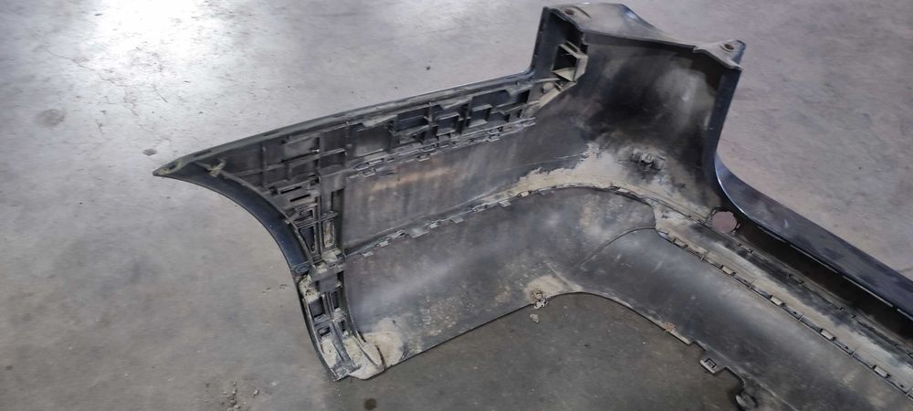 Bara spate volkswagen vw passat B6B cod vopsea LK7X