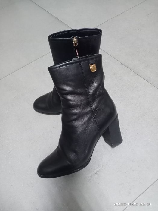 Женская обувь. Кожаная.