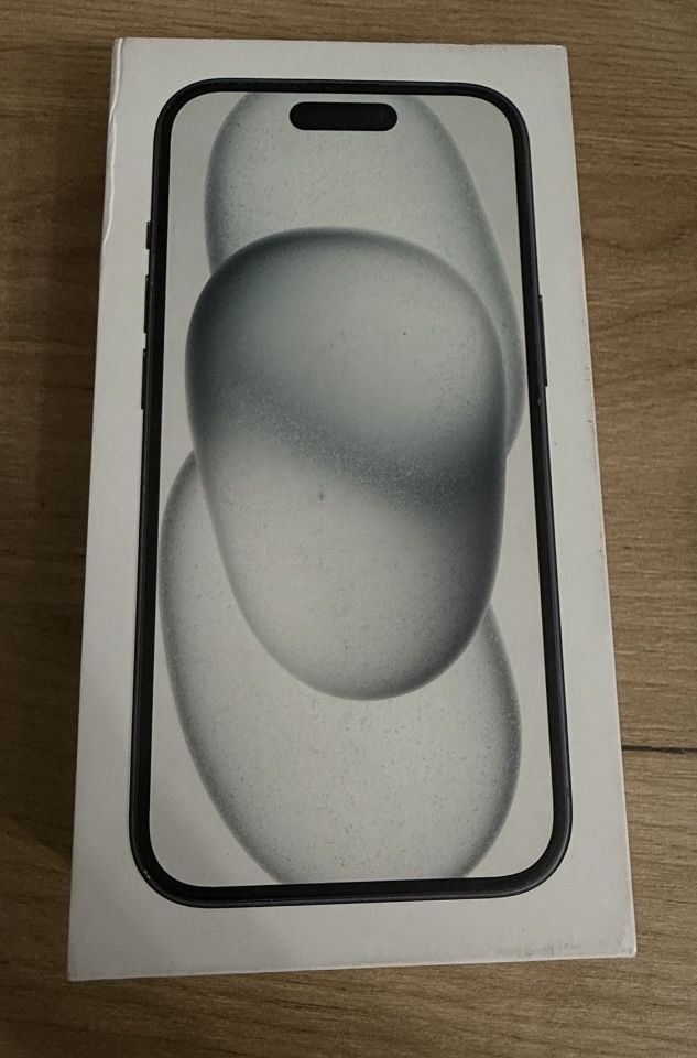 Продам iPhone 15