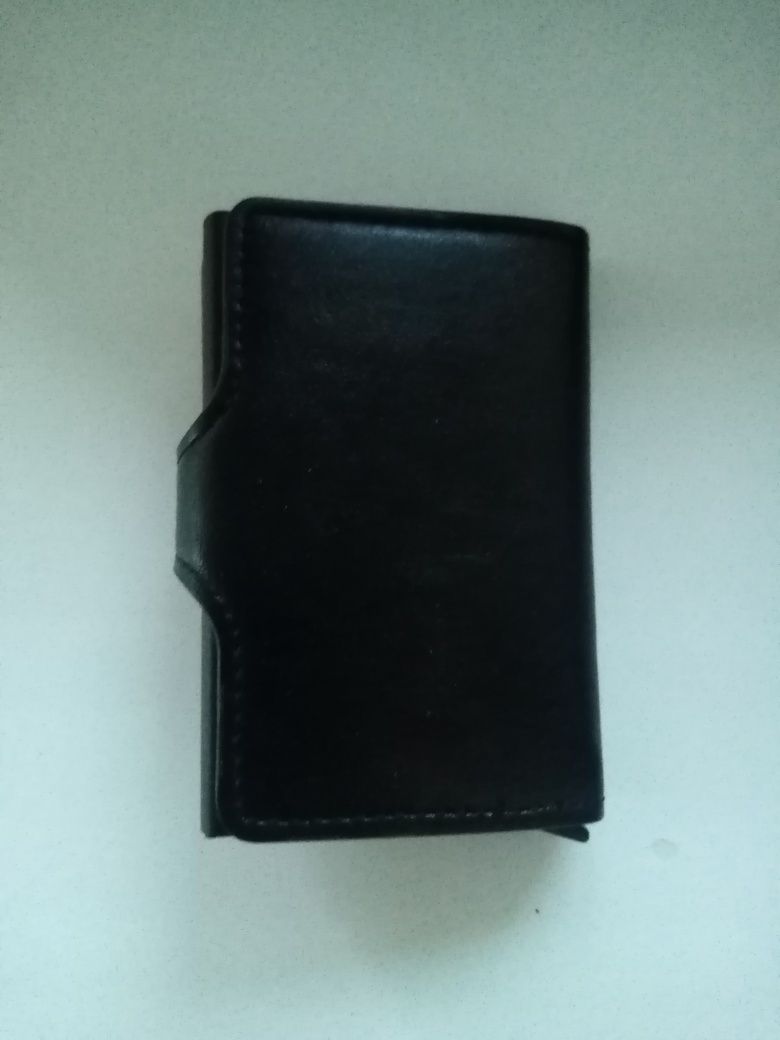 Продам картхолдер