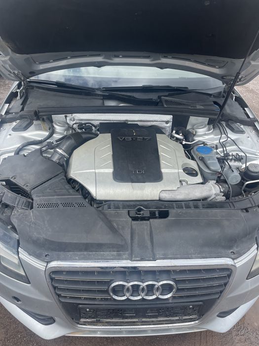 Audi A4 2,7 tdi *На части*