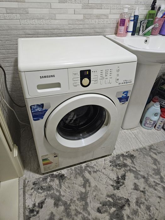 Продаётся стиральный машинка самсунг 6 кг рабочий