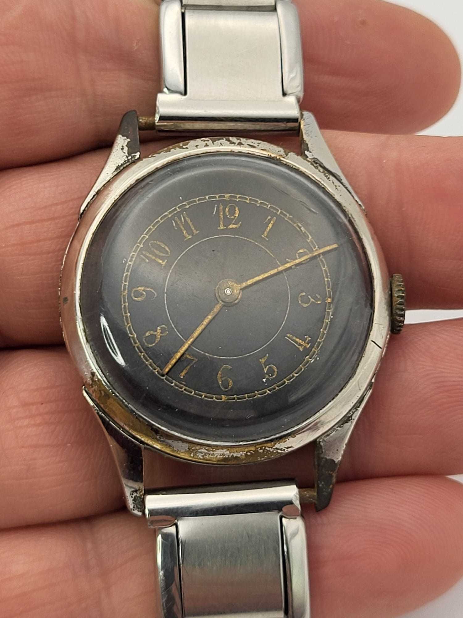 Buren 15 Jewels Swiss Made 35mm Functional