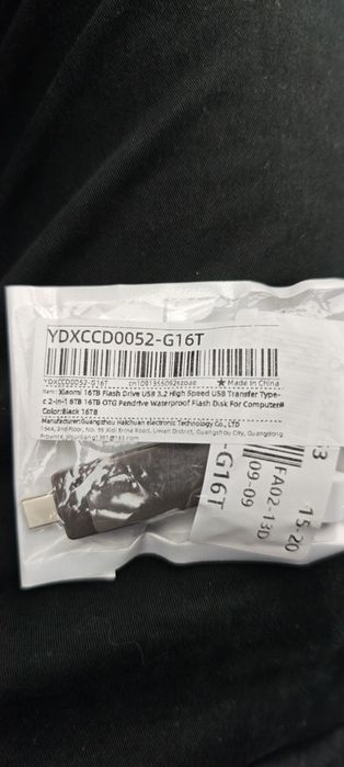 Vând memory stick Xiaomi 16TB/16000GB 2 în 1