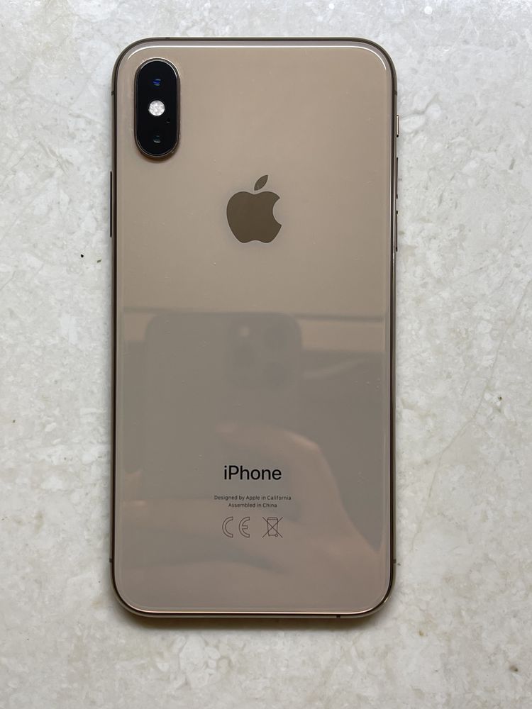 Продам iPhone XS 256 GB gold