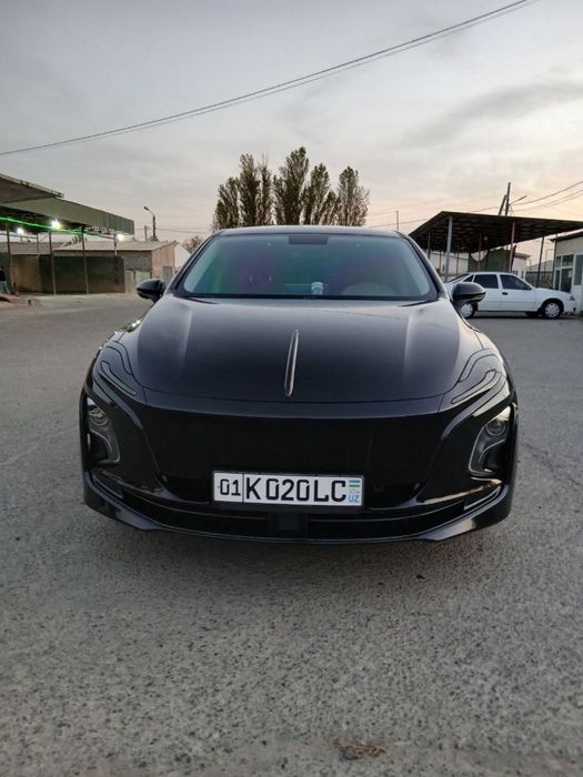Hongqi EQM5. 500км сотилади холати идеал
