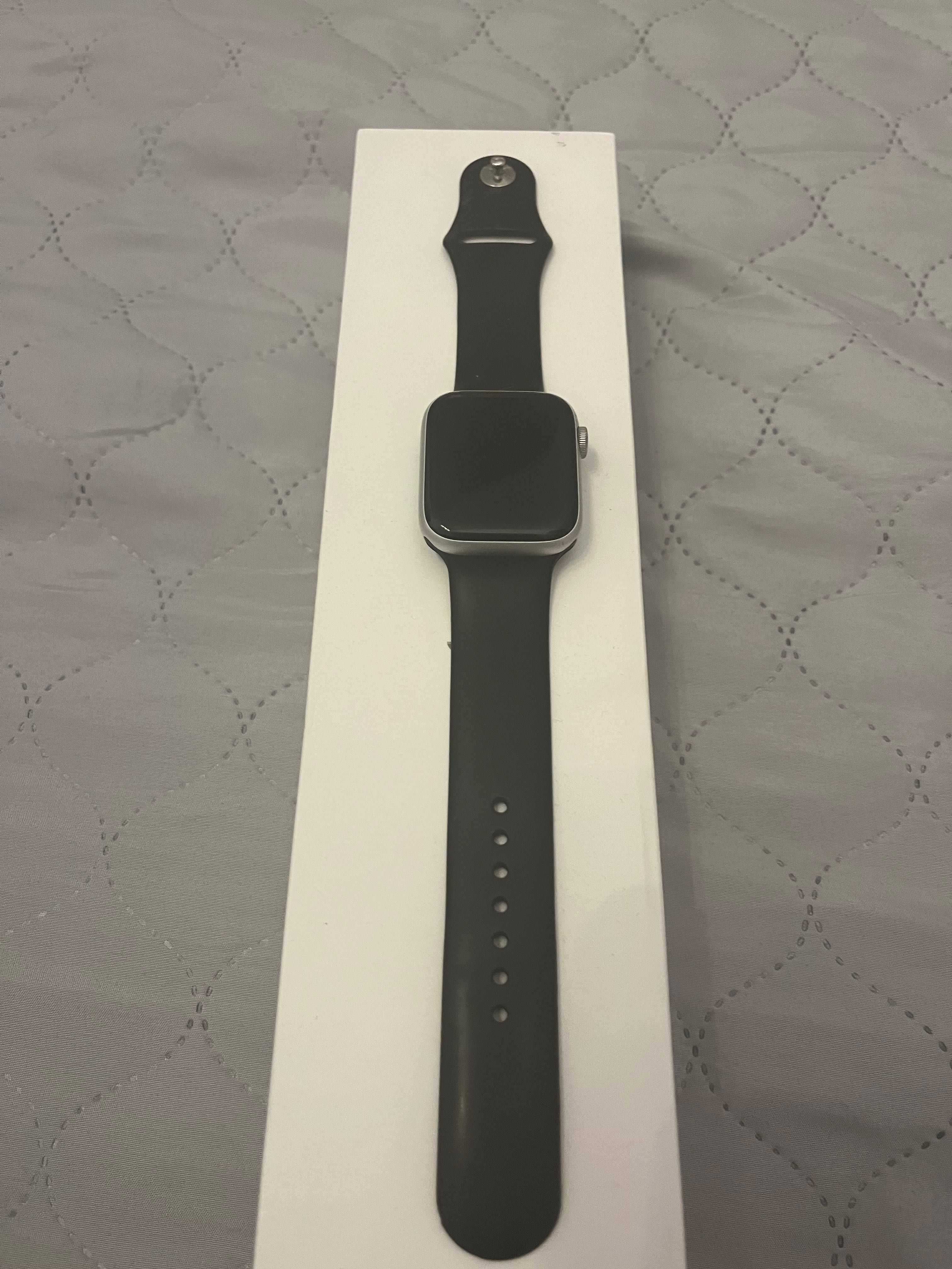 Apple Watch Series 5 cellular+ gps