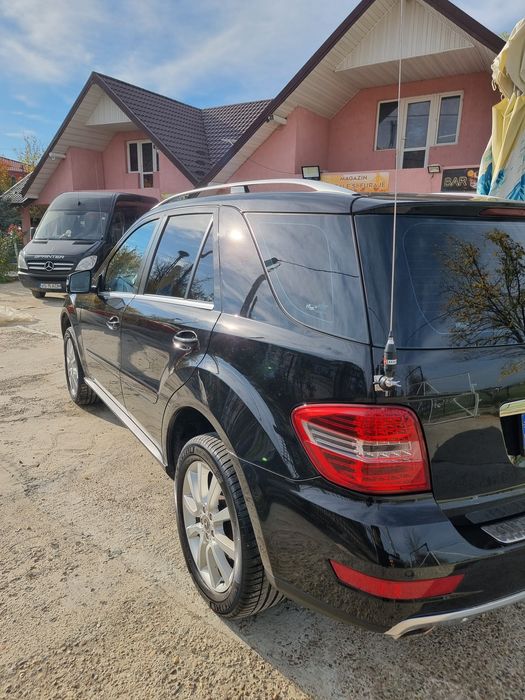 Mercedes Benz  ML