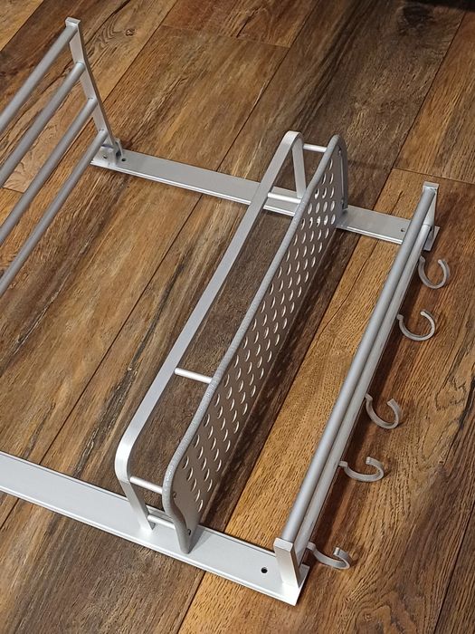 Raft de baie din aluminiu, suport cu 3 etaje , recipiente si prosoape