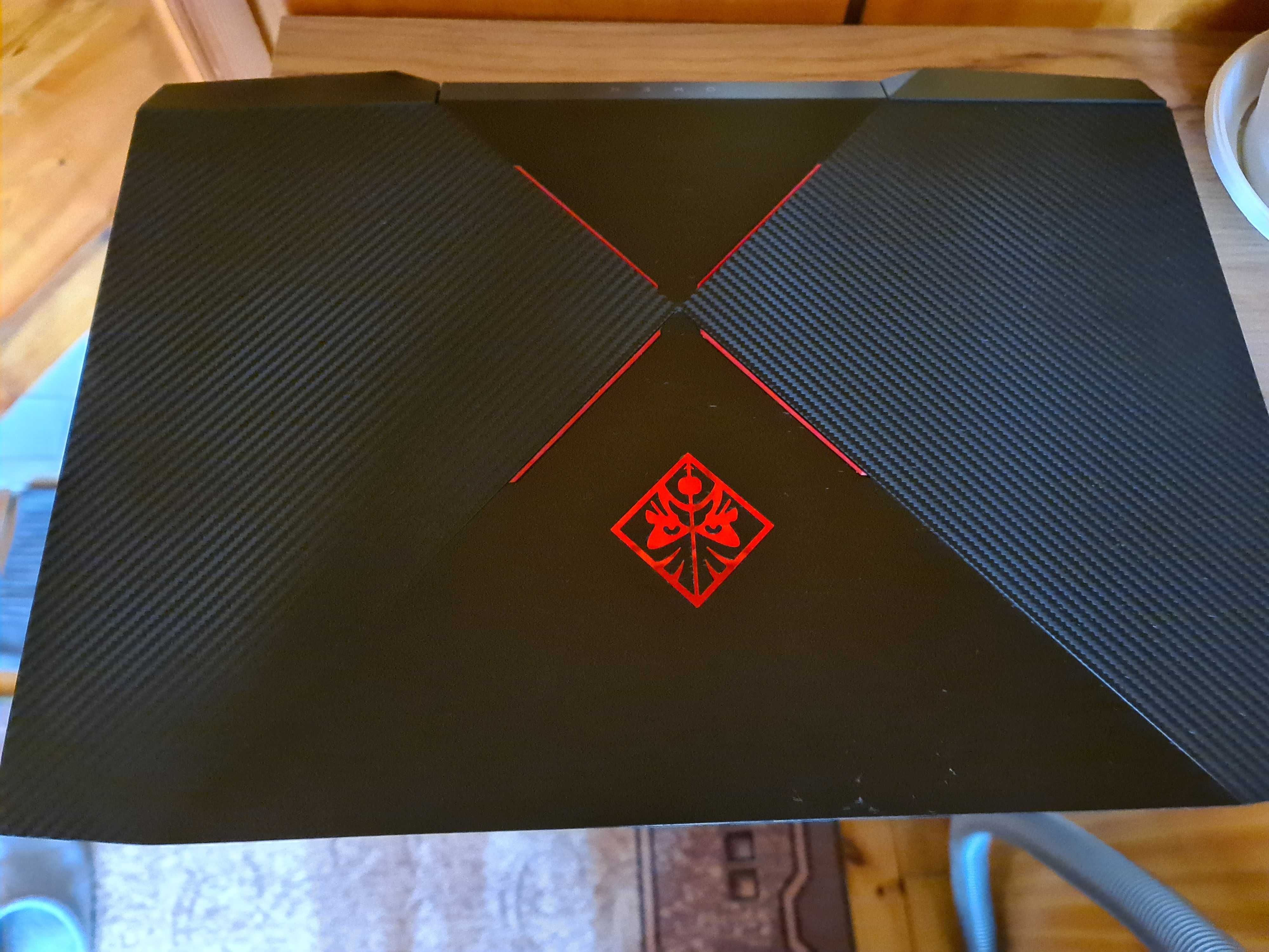 HP OMEN 17 инча геймърски лаптоп