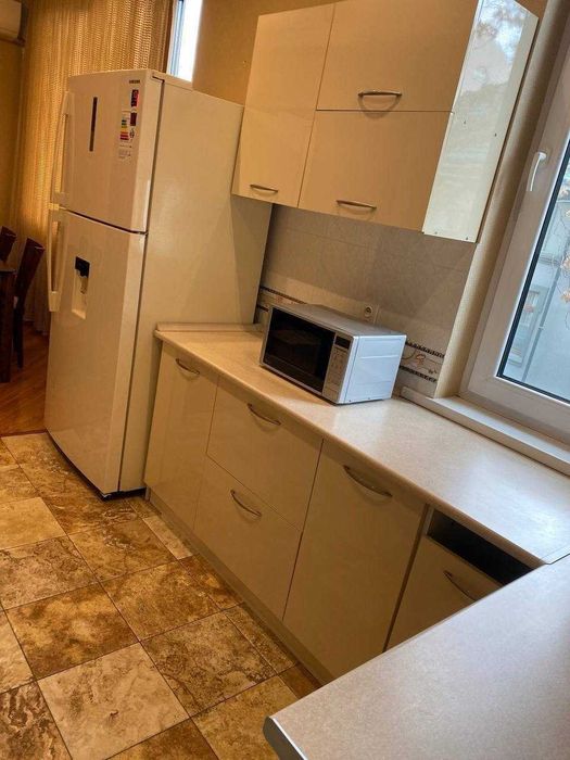 Сдам евро квартиру на гост Россия Ойбек