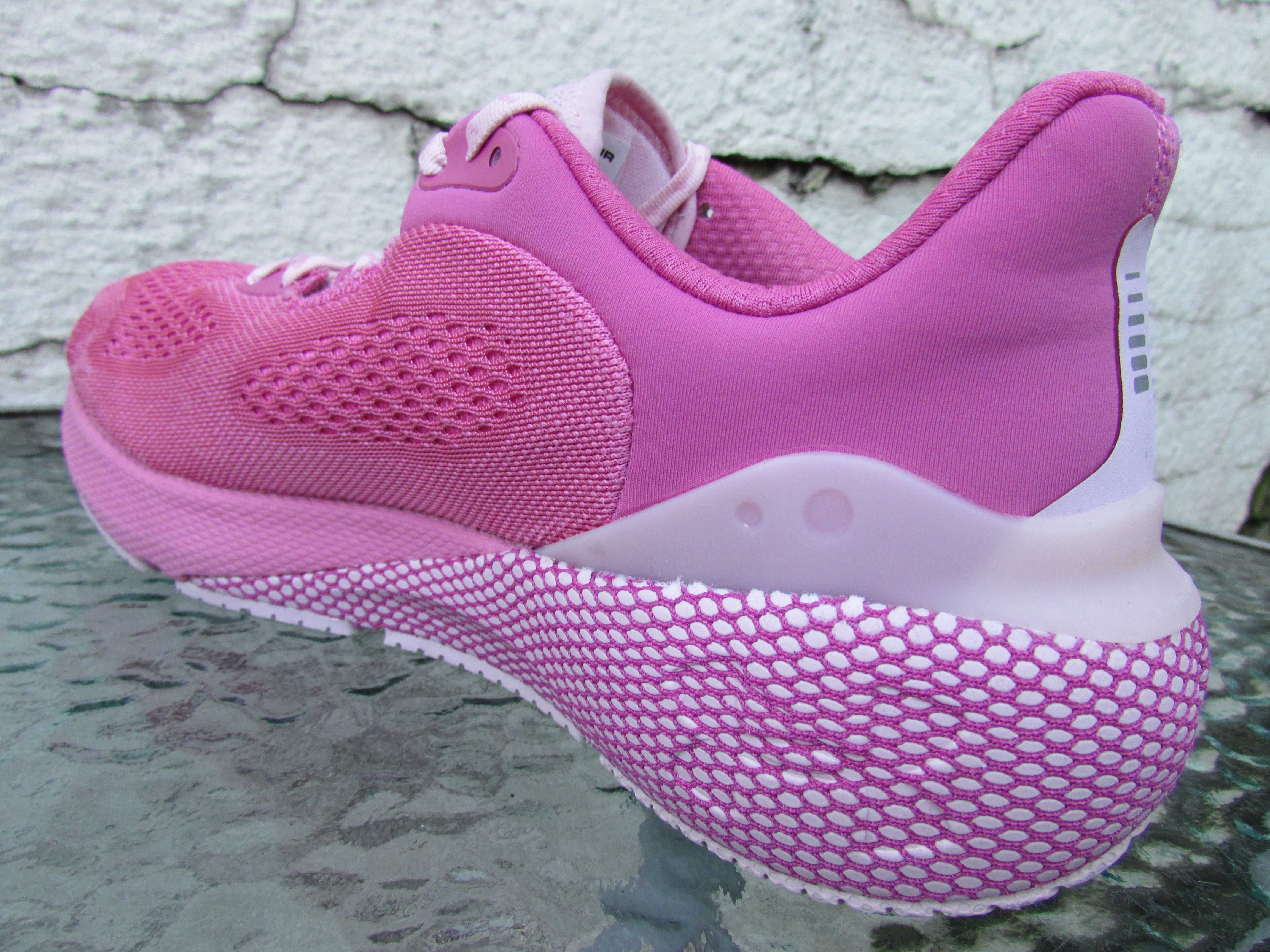 Дамски маратонки Under Armour HOVR Machina 3
