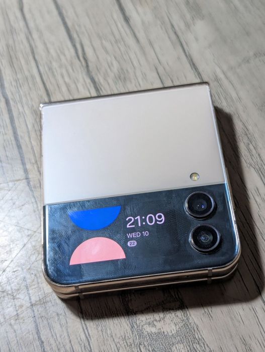 Samsung z flip 4