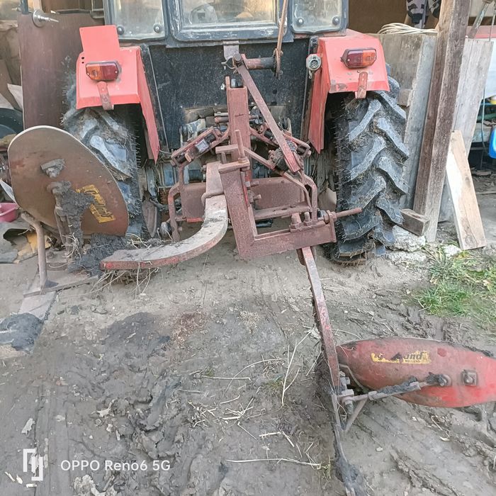 Vând plug o trupiță , 1 brazda  reversibil .