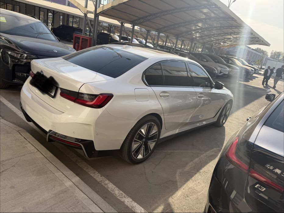 BMW i3 40L NIGHT SPORT 2024 yil