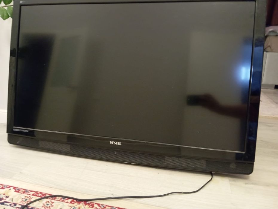 Продам телевизор Вестэль 102 диоганаль